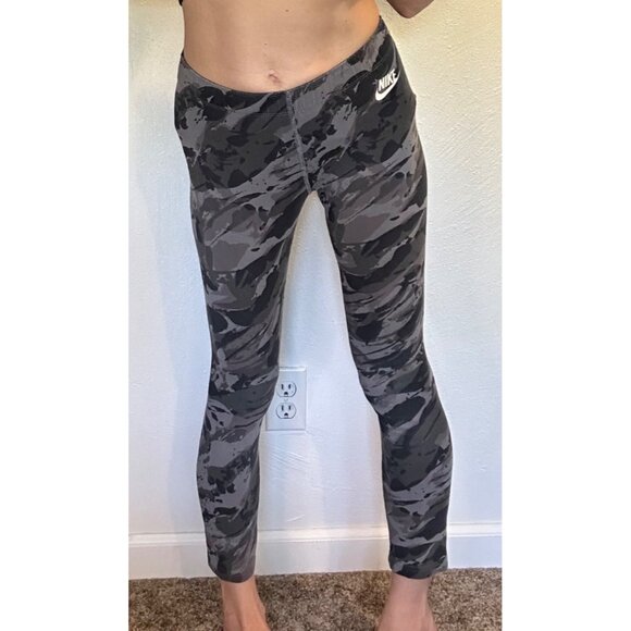 NIKE Leg-A-See Sportswear (WOMENS SMALL) Gray Camo Tight Leggings 91615-065 - Picture 7 of 7